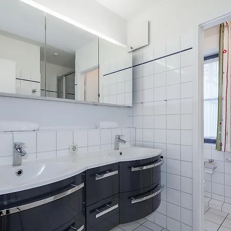 Apartment Papillon 10-8 *